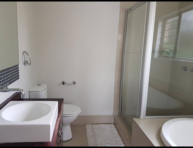 2 BEDROOM TOWNHOUSE FOR SALE IN MELROSE NORTH